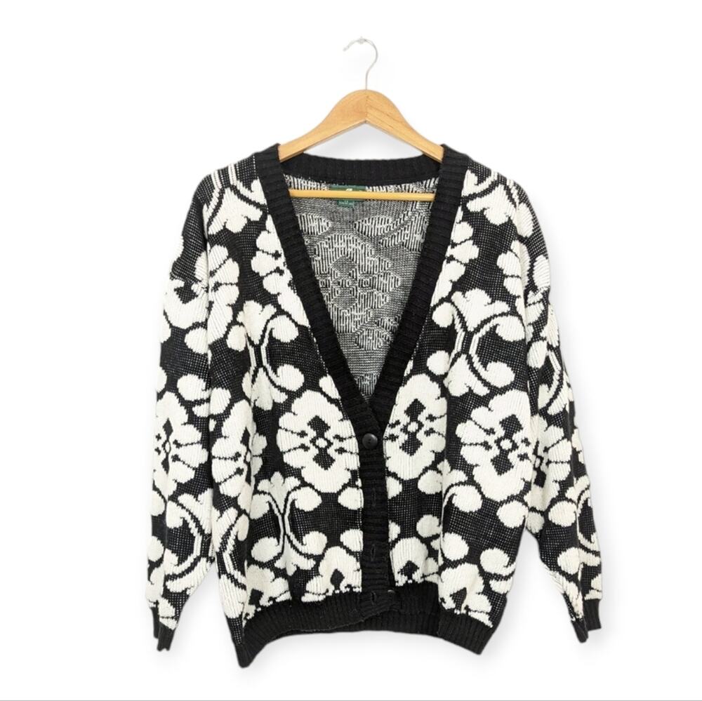 Vintage Cabin Creek Black & White V-Neck Cardigan Sweater